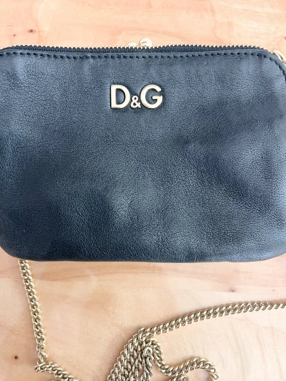 Vintage D&G Dolce Gabbana Black Leather Small Lily Twist Kiss Lock Clutch